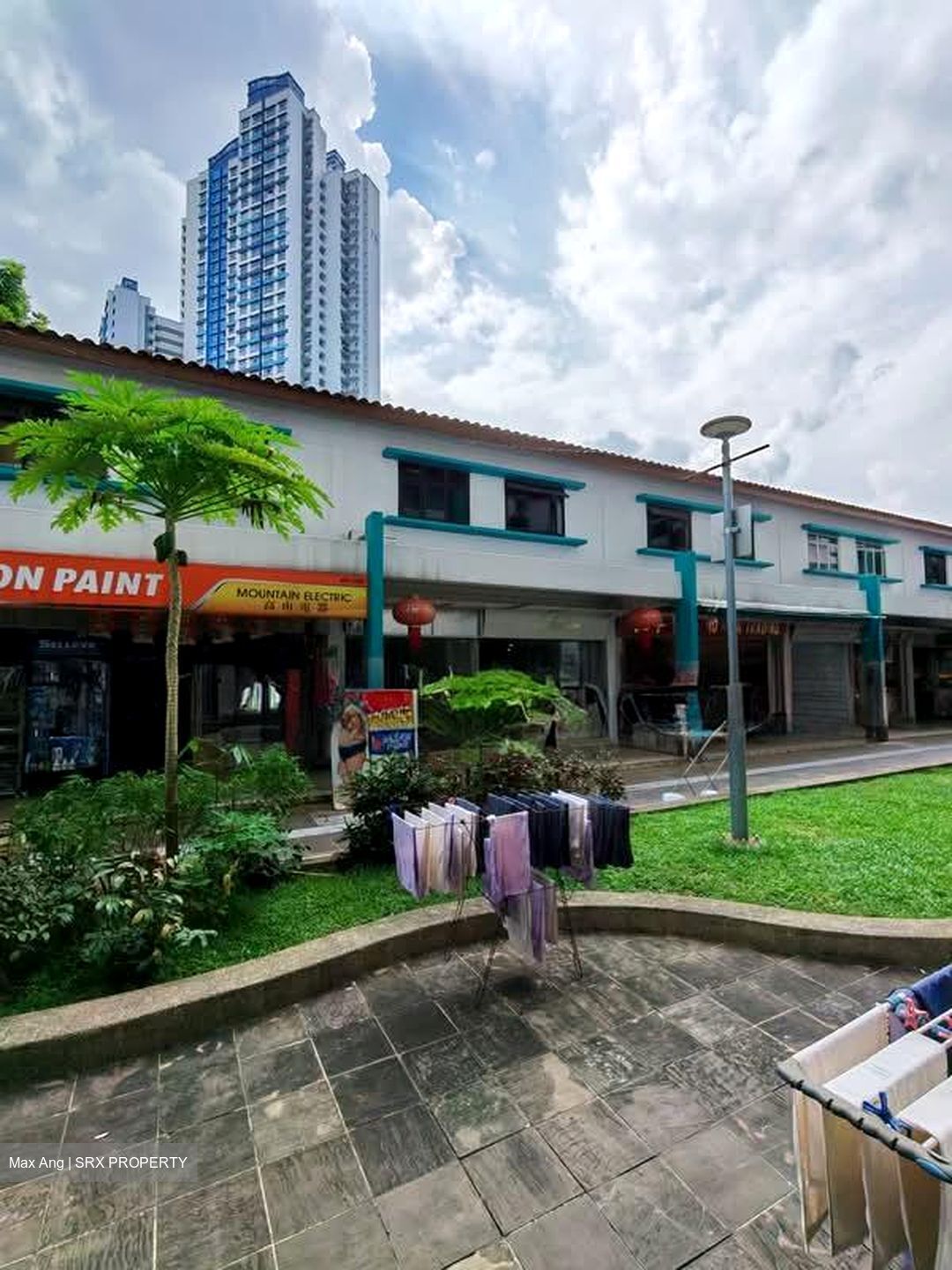 81 WHAMPOA DRIVE (D12), Shop House #594029801